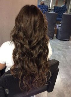 Curled Brunette Hair Long Hairstyles, Ball Hairstyles Down, Bouncy Waves Long Hair, Formal Hair Waves, Wavy Brown Long Hair, Wavy Hair Looks Beach Waves, Beach Curls Aesthetic, Long Wave Hairstyles For Women, Curl Waves Long Hair