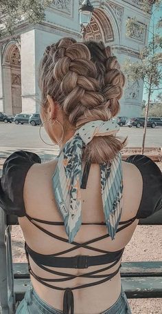 Discover the ultimate guide to 20+ stunning scarf hairstyles that will transform your look on those dreaded bad hair days. Cute Braided Hairstyles, Peinados Fáciles Para Cabello Corto, Hot Hair Styles, Penteado Cabelo Curto, Braided Bun, Hairdo For Long Hair, Braid Hairstyles, Braids For Long Hair