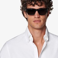 Indulge in the ease of this sleek, white shirt with a refined button-down collar and soft cuff interlining. Perfect untucked, its slim profile and subtle detailing exude a relaxed elegance. White Oxford, Relaxed Elegance, Double Cuff, Shirting Fabric, Oxford White, Slim Fit Shirt, Egyptian Cotton, Button Down Collar, Fashion Advice