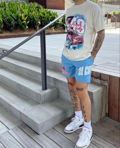 Blue Shorts Outfits Men, Roller Skating Outfits Men, Masculine Streetwear, Black Men Summer Outfit, Men’s Summer Fashion 2023, Summer Outfits Black Men, Mens Summer Outfits Street Styles, Black Men Summer Outfits