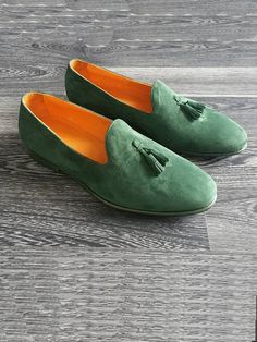 Product: Calf Leather Bespoke Suede Shoes  Color code: Green  Shoes Material: Calf-Leather  Available Size: 39-40-41-42-43-44  Package Include: Shoes Only Loafers For Women Outfit, Steve Mcqueen Style, Men Leather Boots, Loafers Outfit, Tassel Shoes, Bespoke Shoes, Suede Leather Shoes, Grey Lace, Mid Top Sneakers