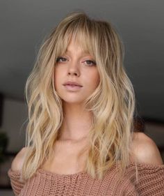 Armpit-Length Tousled Layered Cut Octopus Haircut, Layered Haircuts For Women, Straight Hairstyles Medium, Layered Haircuts With Bangs, Long Face Shapes, Layered Hair With Bangs, Thick Hair Cuts, Long Layered Haircuts, Long Hair With Bangs