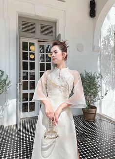 Hello , thanks for visiting my shop Brand New High Quality Vietnamese Ao Dai. Ao Dai for women 40-77 kgs Ao Dai full set ( dress + pants) *These are Asian size <>US Petite size .Please order 1,2 size bigger to your normal size  Full size XS/ S/ M/ L/ XL/ 2XL/ 3XL. S: burst 33in - waist 25in -length 55 in M: burst 35in -waist 27in  -length 55 in L: burst 37in -waist 29 in -length 55 in XL: burst 39in -waist 31 in -length 55 in XXL: burst 41in -waist 33in -length 55 in 3XL: burst 43in -waist 35in Elegant White Cheongsam For Spring, Elegant Long Sleeve Festival Dresses, White Festive Dress For Banquet, Elegant Long Sleeve Dresses For Festivals, White Festive Banquet Dress, Festive White Banquet Dress, Elegant Formal Dresses For Festivals, Elegant Embroidered Cheongsam For Spring, Elegant Ao Dai For Wedding And Festivals