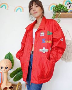 Superb windproof 80s-90s kway style coat. In very good condition / unisex.Be careful, with time, it is not said that the jacket remained 100% waterproof! :)Estimated size L/XL (but check the measurements please)FLAT MEASUREMENTS:Shoulder width: cmsWidth under the armpits: cmsSleeve length: cmsTotal length: cmsCONDITION:Very good conditionFollow us on Instagram: jane_et_serge_vintageshopWe try to be as accurate as possible in the descriptions.Be sure to check the measurements and read the full de Retro Red Windbreaker For Fall, Trendy Red Windbreaker For Streetwear, Retro Red Hooded Windbreaker, Vintage Red Windbreaker For Fall, 90s Style Red Long Sleeve Windbreaker, Red Retro Hooded Windbreaker, Red 90s Style Long Sleeve Windbreaker, Retro Red Windbreaker With Pockets, Red Retro Windbreaker With Pockets