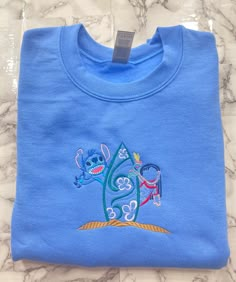 Outfits To Wear To Disney World, Outfits To Wear To Disney, Wear To Disney World, Disney Trip Outfits, Stitch Sweatshirt, Cute Disney Outfits, Clothes Board, Hoodie Ideas, Disney World Outfits