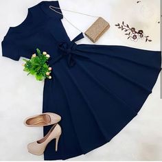 Dress And Shoes, Glamour Dress, Fancy Dresses, Primavera Estate, Classy Outfits, Pretty Dresses