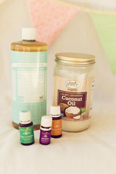 3-ingredient body wash using essential oils. | a legacy of beauty. Coconut Oil Body Wash, Diy Body Wash, Homemade Body Wash, Health Coconut Oil, Coconut Oil Body, Diy Coconut Oil, Coconut Oil For Acne, Coconut Oil Skin Care, Oil Body Wash