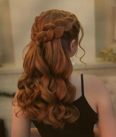 Women hairstyles| simple hairstyles Follow for more Straight Hairstyles Quince, Simple Formal Hair Straight, Simple Graduation Hairstyles Straight, Princess Hairstyles Straight Hair, Straight Hairstyles For Lehnga, Cute Hairstyles For Thanksgiving Dinner, Indian Hairstyles For Saree, Simply Hairstyles, Hairstyles For Receding Hairline