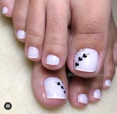 french tips Toes Nails Designs, Toe Nails Designs, Foot Nail Art, Toe Nail Design, White Pedicure, Toenail Art Designs, Easy Toe Nail Designs, Toes Nails, Pedicure Designs Toenails