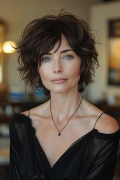 55 Shaggy Hairstyles for Women over 50 with Fine Hair Shag Haircut Over 50, Messy Shag Hairstyles Medium, Short Haircuts For Ladies, Shaggy Bob Hairstyles, Shaggy Hairstyles, Haircuts For Ladies, Gray Hairstyles, Medium Shag Haircuts