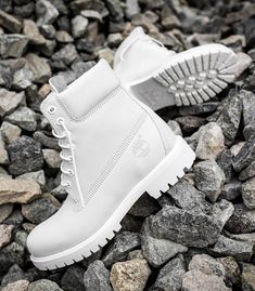 White Boots Men, Timberland Aesthetic, Mens White Boots, Sepatu Platform