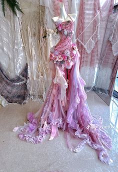 Long Sleeve Wedding Dresses, Sleeve Wedding Dresses, Fairytale Fashion, Fashion Drawing Dresses, Fashion Illustration Dresses, Prom Dress Inspiration, Pretty Prom Dresses, Fairytale Dress, Mode Design