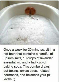 And makes the skin sooo soft. I add a half cup of baking soda to all my baths just for the ph value so my excema doesnt flare up Být Fit, 200 Calorie, Bath Detox, Detox Bath, Trening Fitness, Detox Smoothie, Back To Nature, Young Living