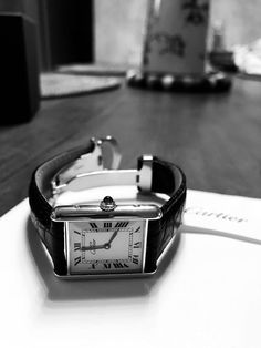 Cartier Tank Aesthetic, Acsesuares Aesthetic, Cartier Tank Men, Cartier Tank Must, Lux Watches, Cartier Tank Solo, Tank Watch, Bulova Watches