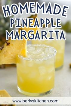 a glass of pineapple margarita cocktail. Mixed Drinks Alcoholic Fruity, Sweet Margarita Recipe, Pineapple Margarita Recipe, Fresh Pineapple Juice, Fruity Mixed Drinks, Pineapple Syrup