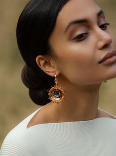 Buy RICO NASTY for only ₹9,500.00 at MISHO! Luxury Brass Clip-on Jewelry, Luxury Clip-on Brass Jewelry, Luxury Gold Pendant Earrings, Gold Fusion Evening Jewelry, Luxury Brass Earrings With Plating, Luxury Plated Brass Earrings, Handmade Yellow Gold Earrings For Evening, Convertible Earrings, Minimal Look