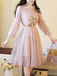 Cute Long Sleeve Dresses, Floral Embroidery Dress, Embroidery Dress, Flower Dresses, Look Fashion, Pretty Dresses, Perfect Dress, Homecoming Dresses, Day Dresses