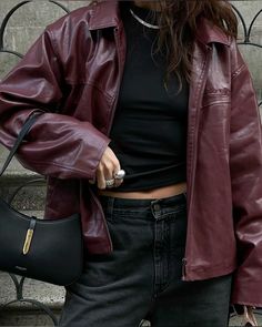 Leather Jacket 2024, Red Leather Jacket Outfit, Burgundy Leather Jacket, Wool Felting, Downtown Outfits, Uni Outfits, Looks Street Style, Fashion Mistakes