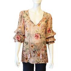 Details: Tolani Pink / Blush Floral Long Sleeve Lightweight V-Neck Blouse Size S New With Tags - Beautiful Floral Top With Fashionable Sleeves. Material: 100% Cupro . Size: S Measurements (Taken Lying Flat): Pit To Pit: ~20 In. Sleeve: ~ 24 In. Condition: New With Tags! Shipping: Item Ships Same Or Next Day! Please Make Sure Your Address Is Correct Before Finalizing Your Order. Feminine Flowy V-neck Top, Flowy V-neck Blouse With Floral Print, Chic Pink V-neck Top For Spring, Feminine V-neck Blouse For Brunch, Flowy V-neck Top For Spring, Spring Bohemian V-neck Top, Flowy V-neck Feminine Tops, Elegant Floral Print V-neck Top, Elegant V-neck Floral Print Tops