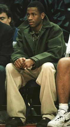 90s Black Men, 90s Fashion Men, 90s Men, 90s Hip Hop Fashion, Black Men Street Fashion, Outfits Hombre, Men Street Fashion, Allen Iverson