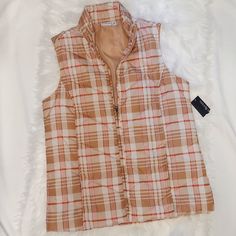 Chest: 20"W. Length: 28"L. Plaid Of Camel, White, Red. Real Side Slit Pockets. Casual Plaid Vest For Spring, Plaid Puffer Vest, Plaid Vest, Kim Rogers, Puffer Vest, Camel, Puffer, Jackets & Coats, Jackets For Women