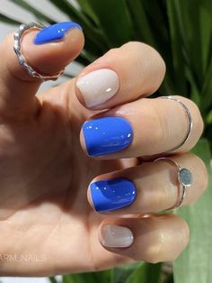 Blue Short Acrylic Nails Designs, Dark Blue Gel Nails Ideas, Gel Mani Short Nails Summer, Simple Beach Nails Short, Cute Shellac Nails, Uñas Ideas, Gel Toe Nails, Ideas Uñas, Simple Gel Nails