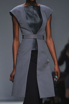 Fashion Week Spring 2014, Fashion Minimalist, Gareth Pugh, Grey Fashion, Minimalist Style, Fashion Details