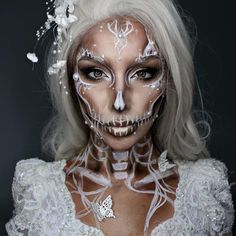 Halloween Makeup Skull, Beautiful Halloween Makeup, Skeleton Makeup, Sugar Skull Makeup, Pretty Halloween