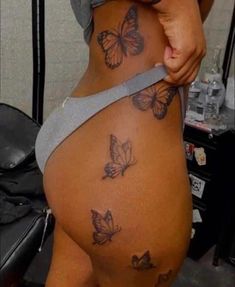 League Fits, Cute Thigh Tattoos, Hip Thigh Tattoos, Hip Tattoos, Hip Tattoos Women, Up Tattoo