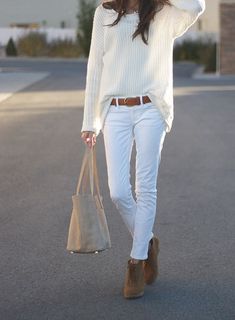 Witte Jeans Outfit, White Blazer Outfits, How To Wear White Jeans, Looks Jeans, White Jeans Outfit, Looks Chic, Looks Style, White Outfits