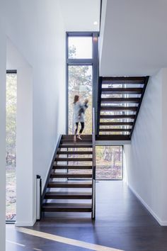 House Surrounded By Trees, New Modern House, Stairs Window, Building Stairs, Wood Stairs