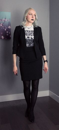 Professional Punk Work Outfits, Work Punk Outfit, Corporate Edgy Work Outfits, Corporate Pastel Goth, Office Punk Work Outfits, Fashion Gothic Modern, 40s Goth Fashion, Punk Rock Business Casual