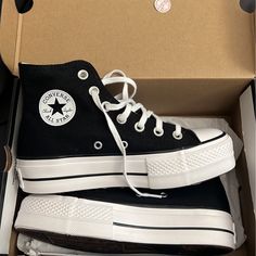 Black Platform Converse Never Worn Still In Box With Receipt Size 5 Pretty Shoes Formal, Dream Shoes Converse, Plain Black Converse, Converse Shoes Chunky, Chunky Shoes Black, Platform Converse Men, Chunky Platform Converse, Cute High Top Shoes, Shoes Aesthetic Black