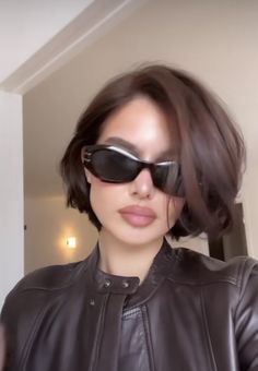 Monica Belluci Bob Hair, Blowout Bob With Bangs, Alexa Demi Short Hair, Short Italian Bob, 90s Blowout Bangs Short, 90s Blowout Hair Short Bob, Bob Haircut 2024, Curly French Bob, Retro Bob With Bangs