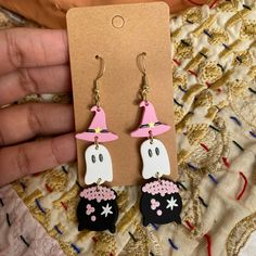 So Cute! These Earrings Are Perfect For The Halloween Season. Pink Dangle Jewelry For Halloween, Handmade Pink Jewelry For Halloween, Pink Halloween Party Earrings, Whimsical Black Earrings For Party, Whimsical Black Party Earrings, Earring Inspo, Halloween Time, Witch Halloween, Halloween Earrings