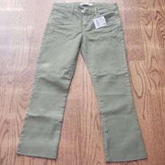 Looking At The Sizegen Photo, Its Color Closely Resembles The Actual Color Of The Pants. Olive Green Zara Denim New With Tags Size: Us 4 Eur 36 Mex 26 (Plz See The Photos) Pants Length: 34.5" Hem Width: 7.25" Please Read Descriptions Carefully & Look At All Photos. Zara Casual Jeans With Five Pockets, Khaki Wide-leg Jeans With Five Pockets, Khaki Wide Leg Jeans With Five Pockets, Casual Zara Jeans With Five Pockets, Chic Green Cotton Jeans, Zara Mid-rise Jeans For Work, Green Mid-rise Cotton Flare Jeans, Mid-rise Green Cotton Flare Jeans, Spring Green Mid-rise Flare Jeans