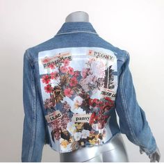 Excellent Pre-Owned Condition. No Signs Of Wear. Size Italian 40, Would Best Fit Us Size Small Or 2-4 Off White Jacket, Cropped Jean Jacket, Crop Jean Jacket, White C, Virgil Abloh, Designer Jeans, Flower Shop, Jean Coat, Jean Jacket