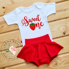 Strawberry 1st Birthday, Strawberry Outfit, First Birthday Outfit Girl, Berry First Birthday, 1st Birthday Dresses, 1st Birthday Outfit, 1st Birthday Party Themes, First Birthday Themes, Baby Skirt