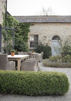 Cotswolds Instagram, French Courtyard, Country Garden Design, Middleton Lodge, Gravel Patio, French Garden