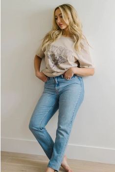 Straight Leg Jeans Outfit, Straight Jeans Outfit, High Waisted Jeans Outfit, High Waisted Straight Leg Jeans, Straight Leg Jeans Outfits, High Waist Straight Leg Jeans, High Waisted Mom Jeans, Causual Outfits, Casual Chic Outfit