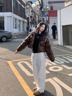 Korean Winter Fashion Outfits, Korea Winter Fashion, City Winter Outfit, Japanese Winter Fashion, Japan Outfit Winter, Korea Outfits, Korea Street Style, Korea Outfit