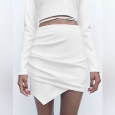 -Super Cute Draped Skirt, Goes With Pretty Much Everything -Size Xs -10/10 Condition, Brand New With Tags White Drapes, Draped Skirt, Zara Skirts, Zara White, Pretty Much, Womens Skirt, Color White, Super Cute, Zara