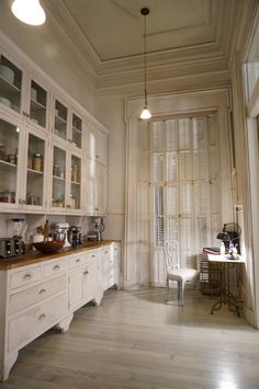 the kitchen is clean and ready to be used for cooking or baking, as well as other things