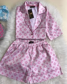 Pink Loungewear, Mode Zara, Cute Pjs, Cute Sleepwear, Cute Pajama Sets, Cute Lazy Outfits, Lazy Outfits, Cute Pajamas, Loungewear Set