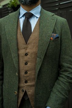 Style College, Herren Style, Mens Fashion Blog, Mens Style Guide, Tweed Suits, Sharp Dressed Man, Men’s Suits, Men Style Tips, Mens Fashion Suits