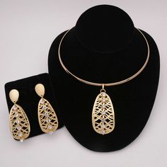 Jewelry Sets African Jewelry Sets Round Necklace Bracelet Dubai Gold for Women Wedding Party Bridal Earrings RingModel Number:4000843944479 Dubai Gold Jewelry, Gold For Women, Gold Jewelry Sets, Necklace Sets, Round Necklace, African Beads, African Jewelry, African Inspired, Wedding Jewelry Sets