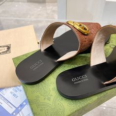 Size: 35-47 It comes with Dust box, Care manual, Tag, and Paper bag.Size Guide: Flat Leather Sandals For Shopping, Leather Sandals With Round Toe For Shopping, Louis Vuitton Sandals, Louis Vuitton Boots, Greek Fashion, Diaper Backpack, Casual Backpack, Childrens Shoes, Tote Backpack