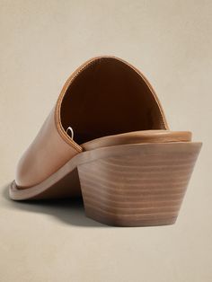 100% full grain leather upper. Open back for easy slip-on. Made exclusively for Banana Republic Factory. #531698 Heeled Mule, Banana Republic Factory, Full Grain Leather, Leather Heels, Mule, Open Back, Banana Republic, Leather Upper, Grain