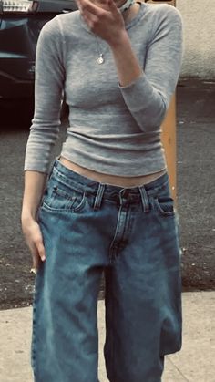 1980s Fall Outfits, Minimalist Style 2023, How To Style Grey Long Sleeve, 90s Fashion Archive, Careless Outfits, Granola Core Outfits, Outfit Inspo Spring School, The Smiths Aesthetic Outfit, Grey Long Sleeve Shirt Outfit