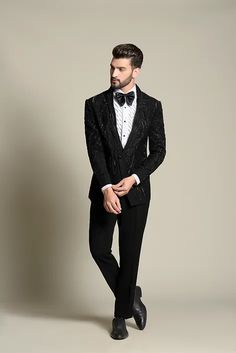 Designer Tuxedo Men Grooms, Western Outfit Men, Outfit For Groom, Designer Tuxedo, Men Suits Wedding, Coordinates Outfits